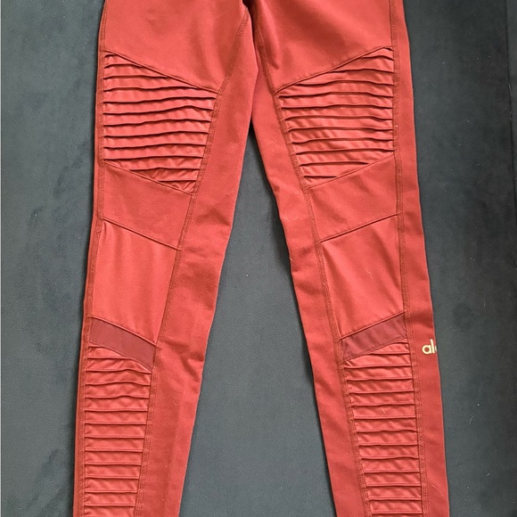 ALO Yoga Dark Red Moto Leggings S - Picture 5 of 5
